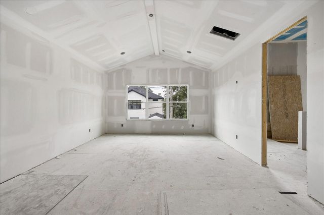 1335 Gardenia Drive, Houston, TX 77018