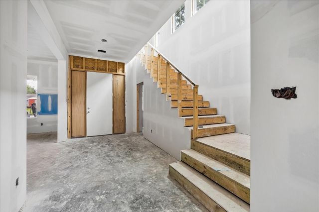 1335 Gardenia Drive, Houston, TX 77018
