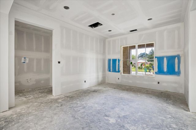 1335 Gardenia Drive, Houston, TX 77018
