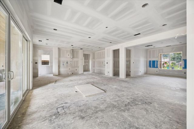 1335 Gardenia Drive, Houston, TX 77018