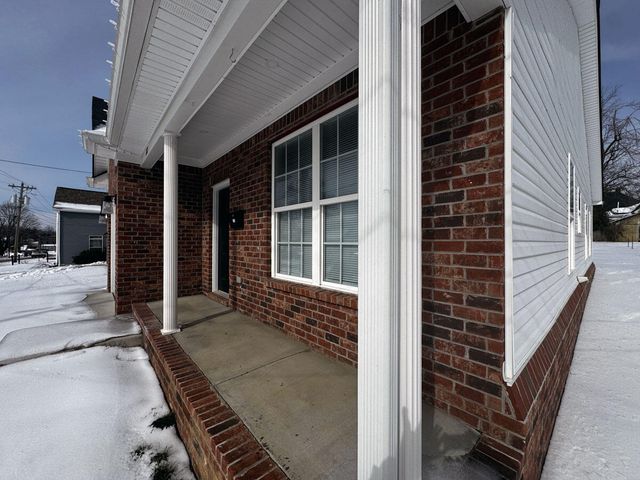 227 E Oak Street, Nicholasville, KY 40356