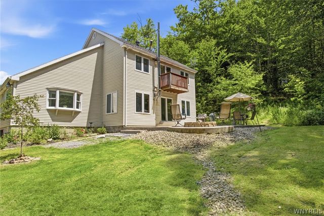 8709 Heath Road, Colden, NY 14033