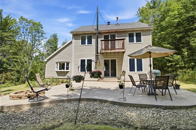 8709 Heath Road, Colden, NY 14033