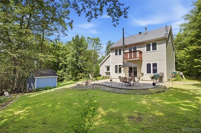 8709 Heath Road, Colden, NY 14033
