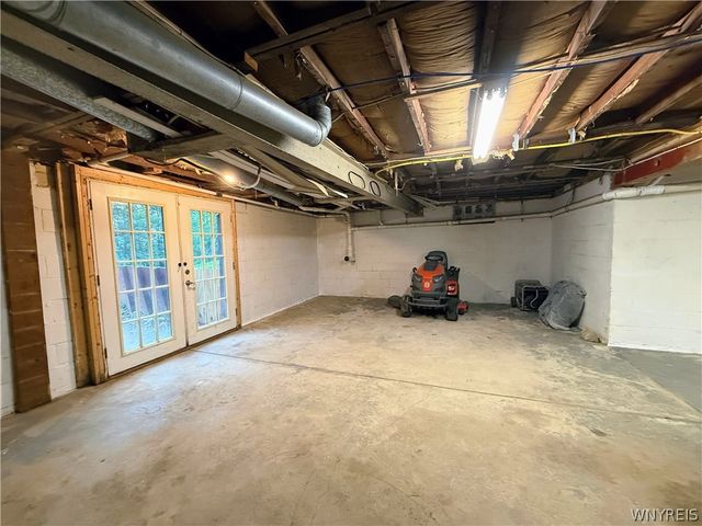 8709 Heath Road, Colden, NY 14033