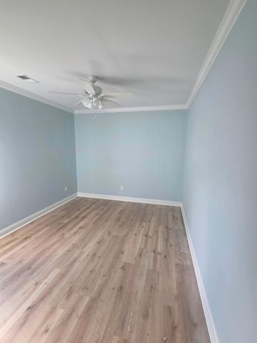 4513 Pelican St., North Myrtle Beach, SC 29582