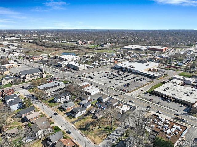 8838 Powell Avenue, St Louis, MO 63144