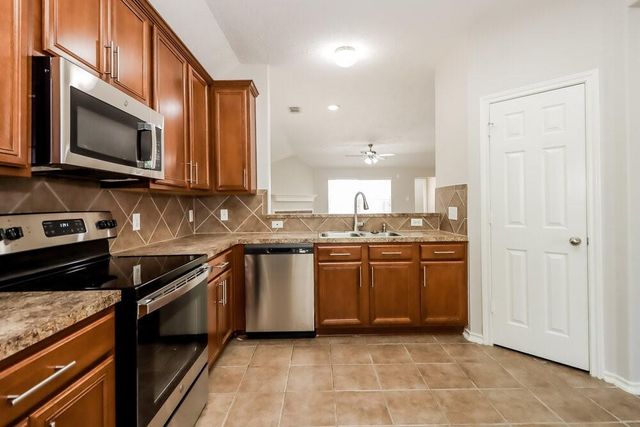 21947 Gosling Cedar Place, Spring, TX 77388