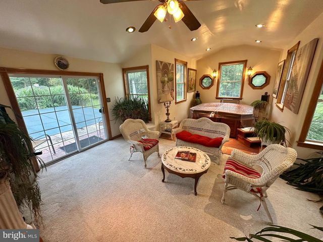 34 MARLBOROUGH LN, Glen Mills, PA 19342