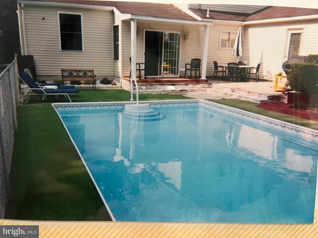 34 MARLBOROUGH LN, Glen Mills, PA 19342