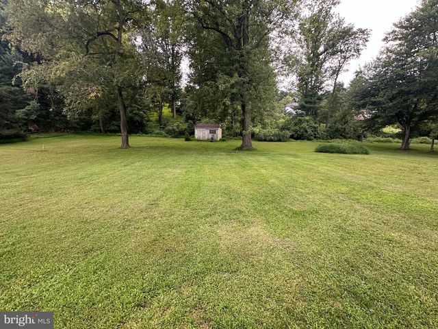 34 MARLBOROUGH LN, Glen Mills, PA 19342