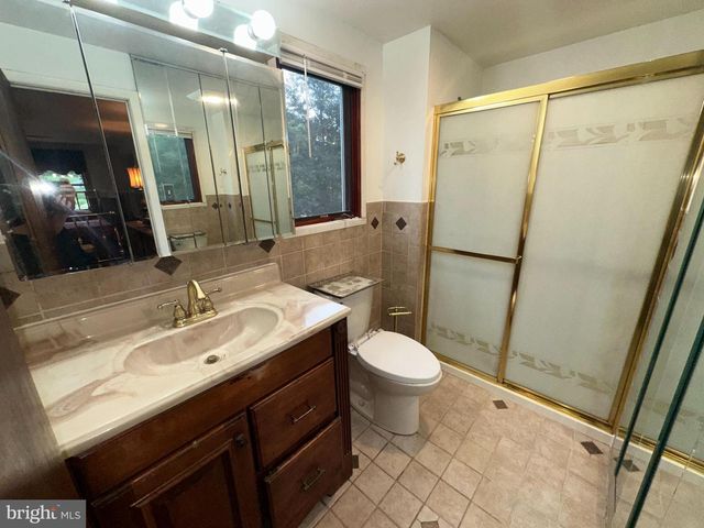 34 MARLBOROUGH LN, Glen Mills, PA 19342