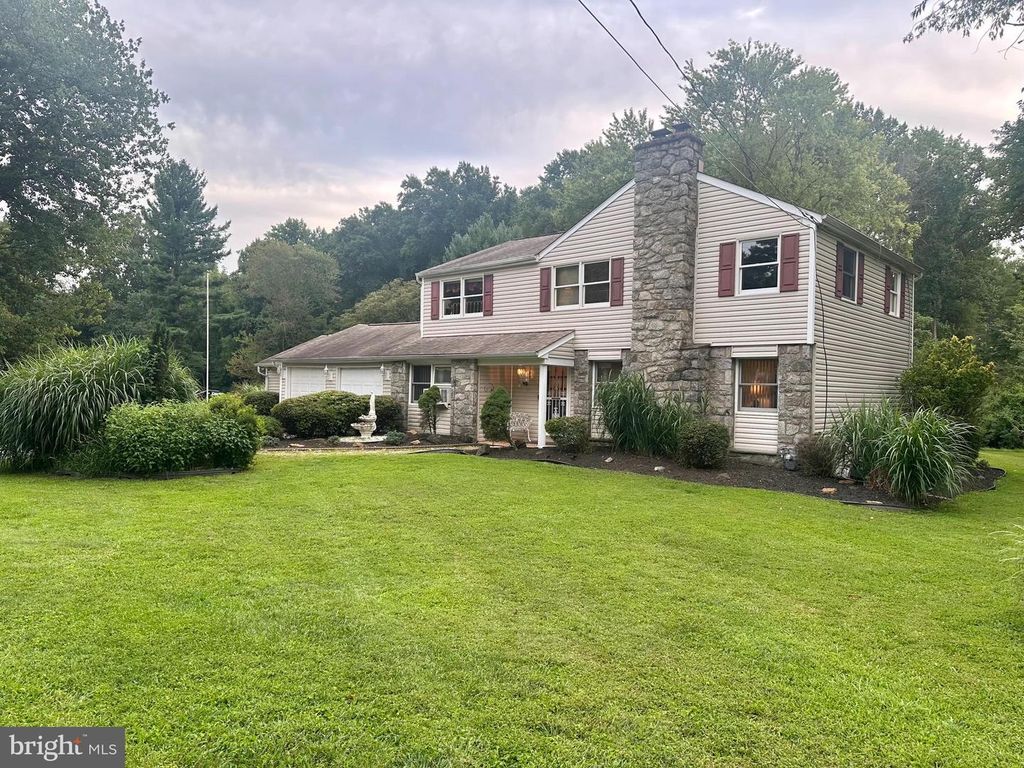 34 MARLBOROUGH LN, Glen Mills, PA 19342