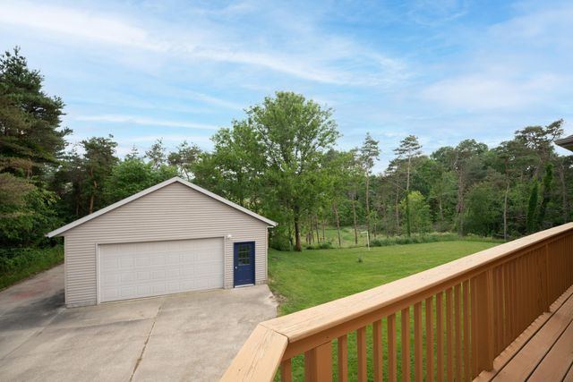 2124 Hilltop View Drive, Dorr, MI 49323