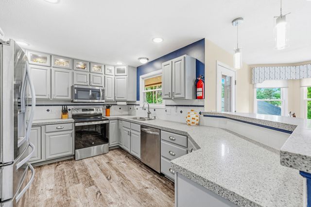 2124 Hilltop View Drive, Dorr, MI 49323