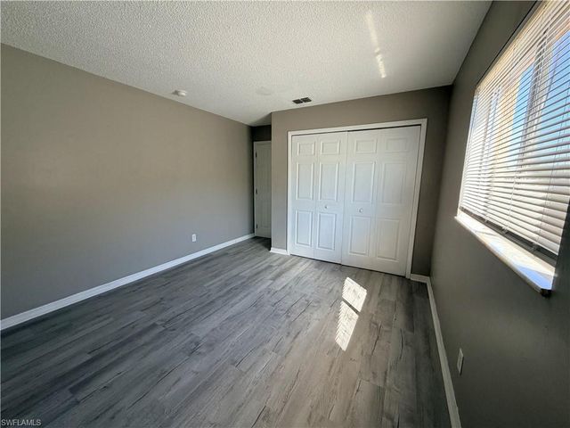 823 Gleason PKWY 2, Cape Coral, FL 33914