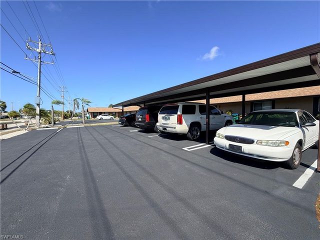 823 Gleason PKWY 2, Cape Coral, FL 33914