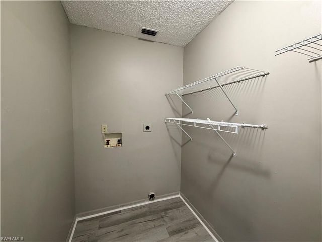 823 Gleason PKWY 2, Cape Coral, FL 33914