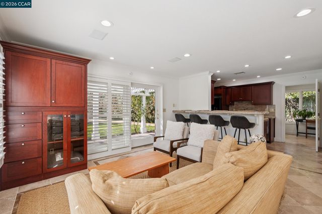 170 S Jackson Way, Alamo, CA 94507