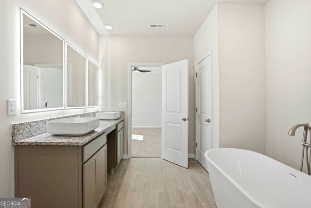 135 Post Oak Drive, Jackson, GA 30233