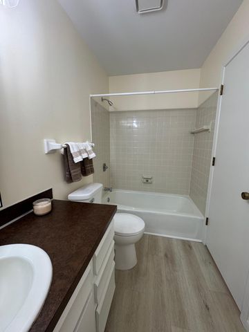 9372 Kingsview Lane N, Maple Grove, MN 55369