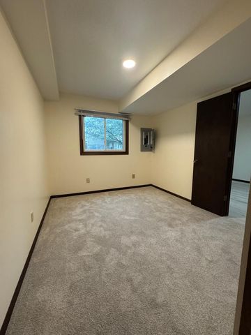 9372 Kingsview Lane N, Maple Grove, MN 55369