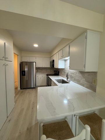 9372 Kingsview Lane N, Maple Grove, MN 55369