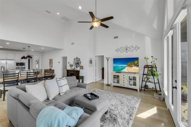 15331 Algunas Plumas Street, Cypress, TX 77433