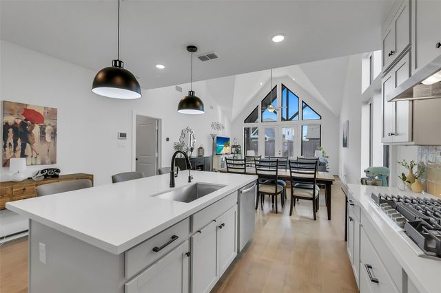 15331 Algunas Plumas Street, Cypress, TX 77433