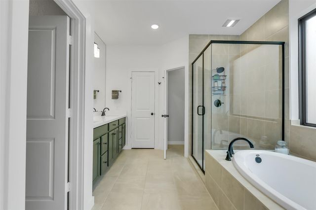 15331 Algunas Plumas Street, Cypress, TX 77433