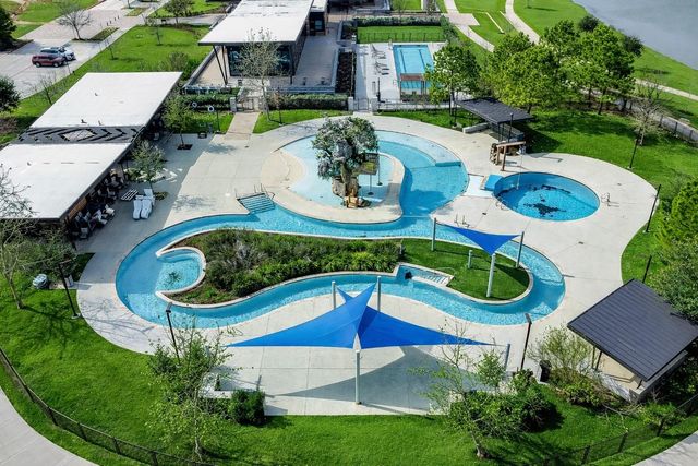 15331 Algunas Plumas Street, Cypress, TX 77433