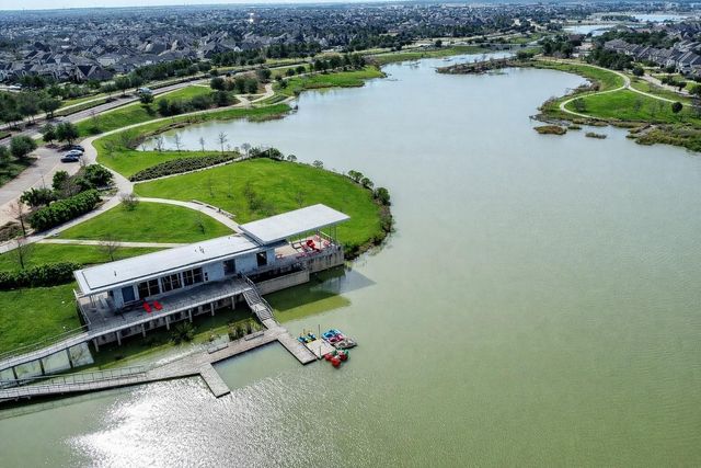 15331 Algunas Plumas Street, Cypress, TX 77433