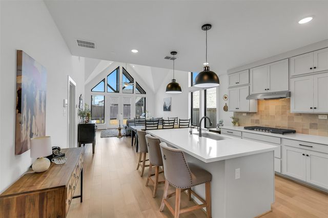 15331 Algunas Plumas Street, Cypress, TX 77433