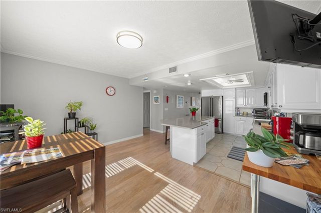 4013 SE 20th PL # 401, Cape Coral, FL 33904