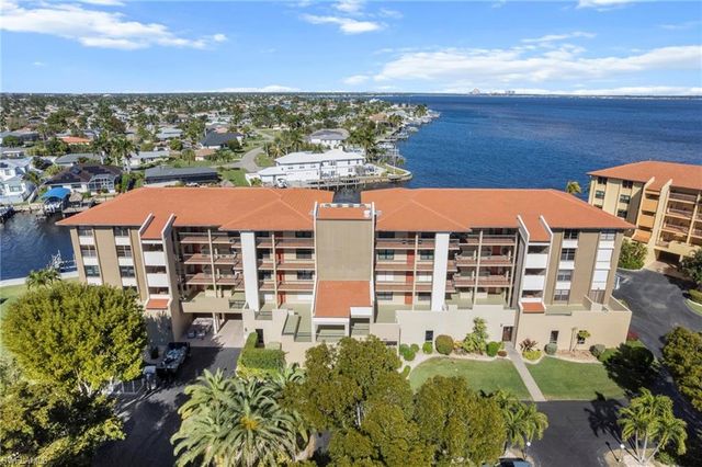 4013 SE 20th PL # 401, Cape Coral, FL 33904