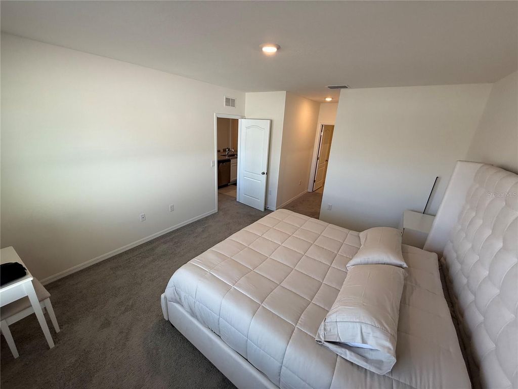 Image 24 of property listing at 1431 PRINCESS TREE COURT, Haines City, FL 33844