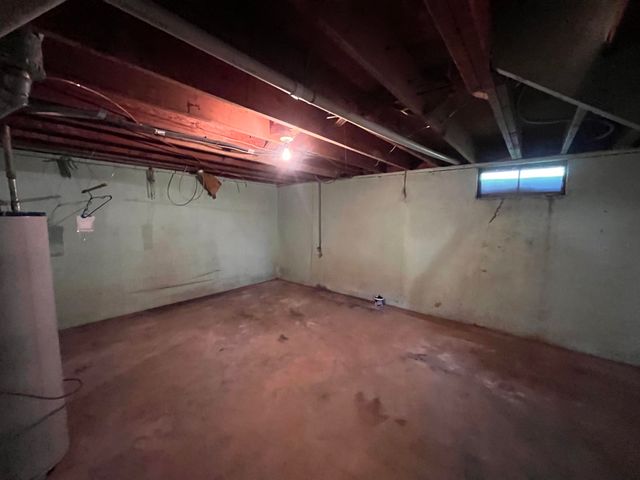 275 S third Street, Mammoth Spring, MO 72554