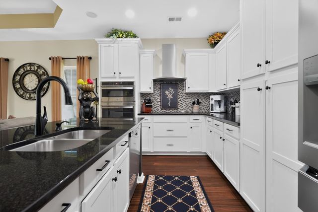 218 Lansdowne Ct., Myrtle Beach, SC 29572