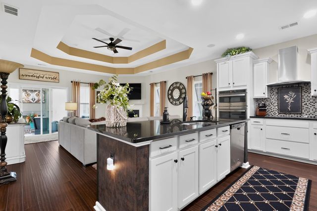 218 Lansdowne Ct., Myrtle Beach, SC 29572