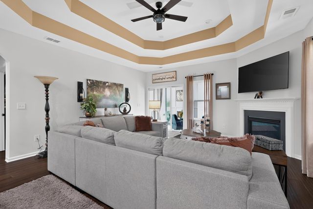 218 Lansdowne Ct., Myrtle Beach, SC 29572