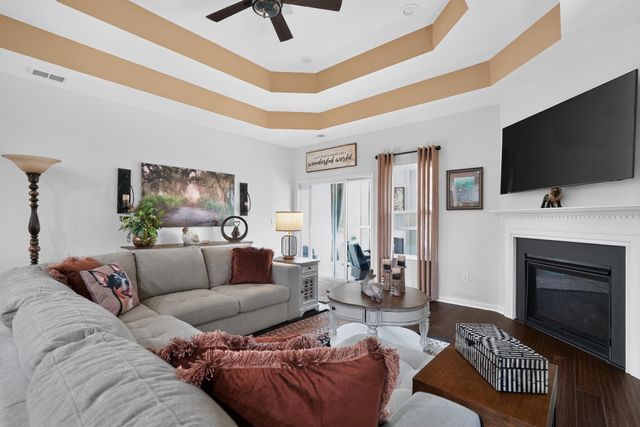 218 Lansdowne Ct., Myrtle Beach, SC 29572