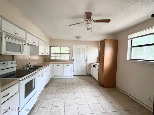 9926 FRANKELLA Road, Jacksonville, FL 32208