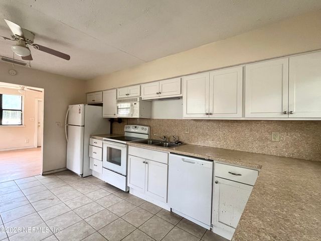 9926 FRANKELLA Road, Jacksonville, FL 32208