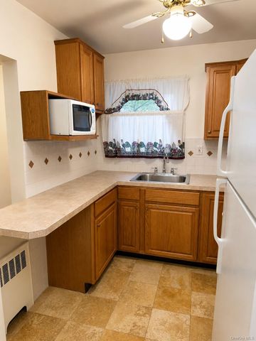 320 S Broadway T4, Tarrytown, NY 10591