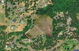 1199 Twin Hills Rd, Jefferson, OR 97352