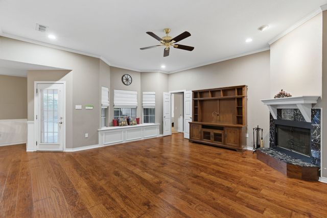 7512 Woodland Drive, Alvarado, TX 76009