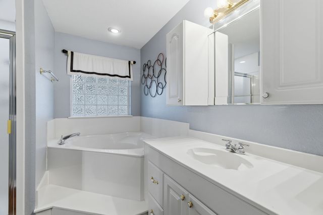 7512 Woodland Drive, Alvarado, TX 76009