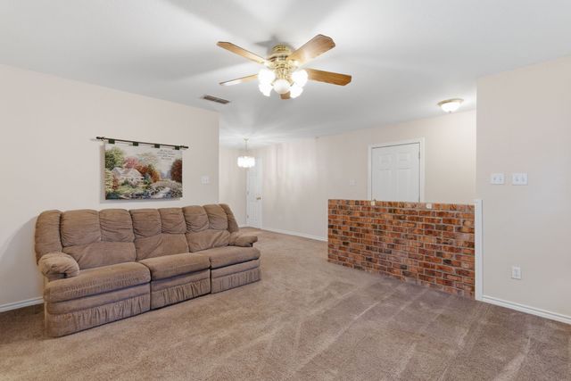 7512 Woodland Drive, Alvarado, TX 76009