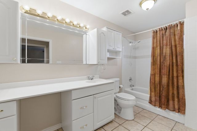 7512 Woodland Drive, Alvarado, TX 76009