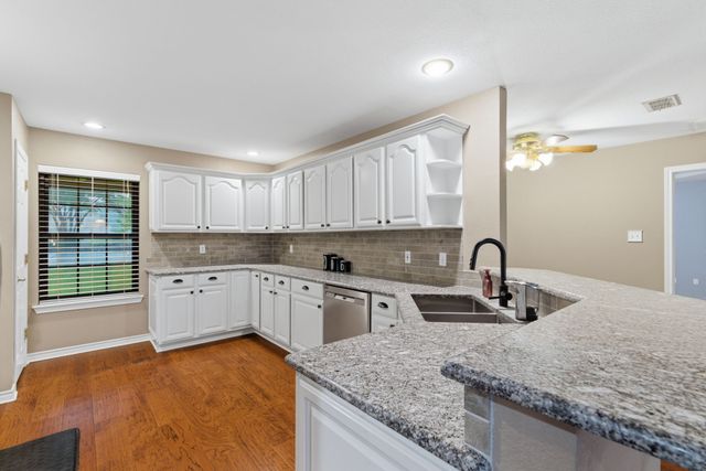 7512 Woodland Drive, Alvarado, TX 76009